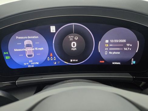 New 2025 Porsche Macan 4S Electric image 22