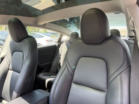 Used 2023 Tesla Model 3 Standard Range RWD image 11