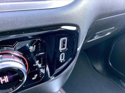 New 2025 GMC Sierra 2500 SLT w/ SLT Convenience Package image 23