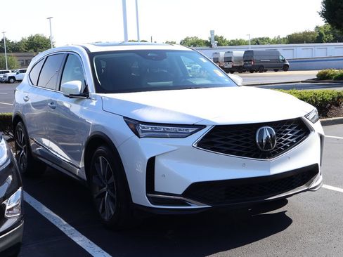 Used 2025 Acura MDX FWD w/ Technology Package image 3