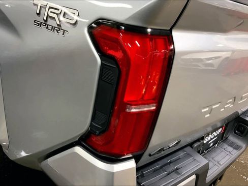 Certified 2025 Toyota Tacoma TRD Sport image 29