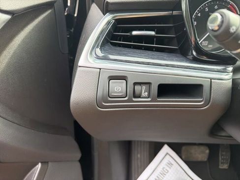 Certified 2023 Cadillac XT5 Premium Luxury AWD/4WD image 15