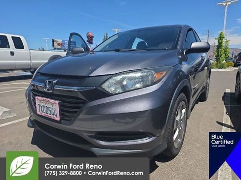 Used 2017 Honda HR-V LX image 3
