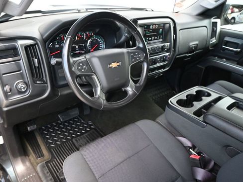 Used 2018 Chevrolet Silverado 1500 LT w/ LPO, Black Pack RWD image 9