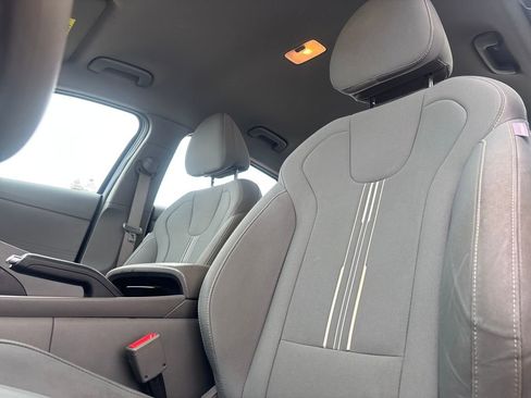 Used 2021 Hyundai Elantra SEL image 9