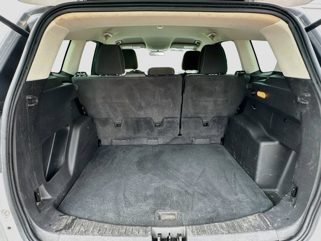 Used 2017 Ford Escape S FWD image 28