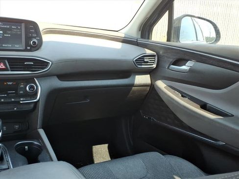 Used 2019 Hyundai Santa Fe SEL image 7