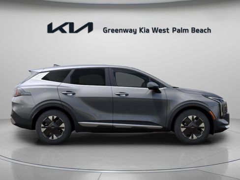 New 2026 Kia Sportage LX image 9