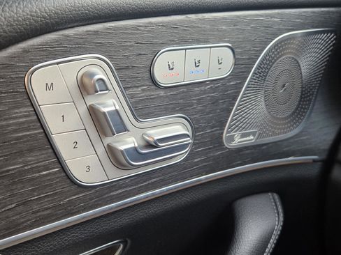 Used 2022 Mercedes-Benz GLS 450 4MATIC image 34