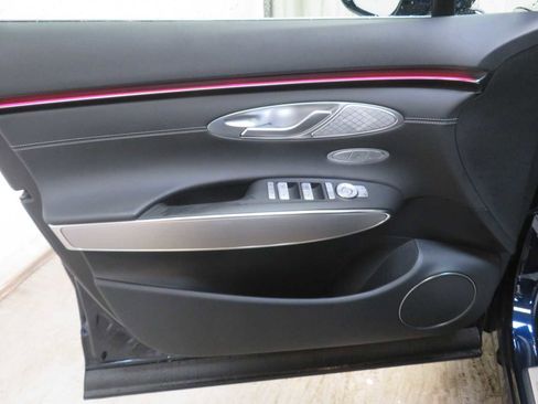 New 2026 Genesis GV70 2.5T Select image 10