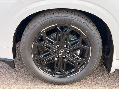 New 2026 INFINITI QX80 Sport w/ Sport Exterior Package image 10