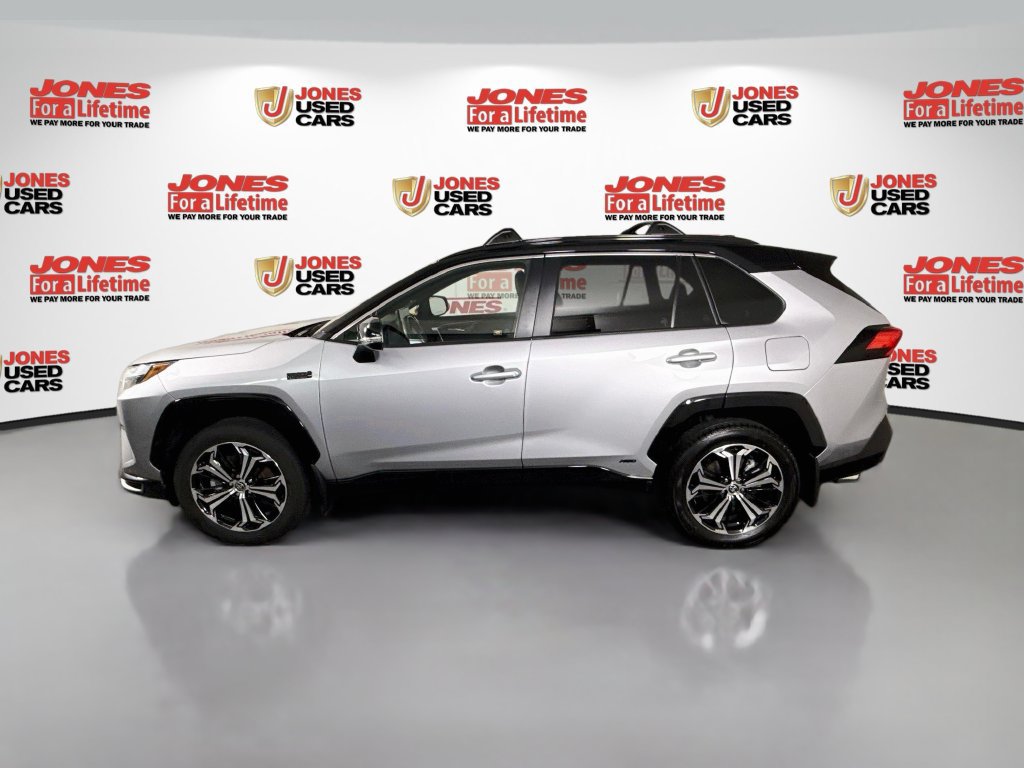 Certified 2023 Toyota RAV4 XSE w/ Weather Package AWD/4WD image 17