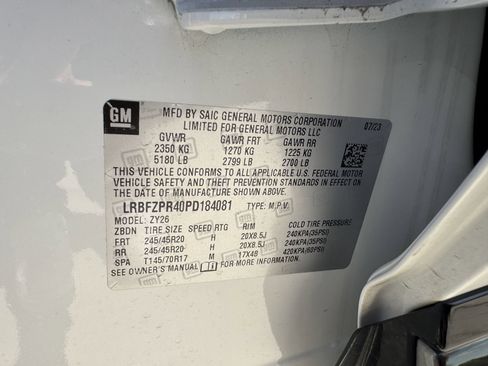 Used 2023 Buick Envision Essence w/ Technology Package I AWD/4WD image 30