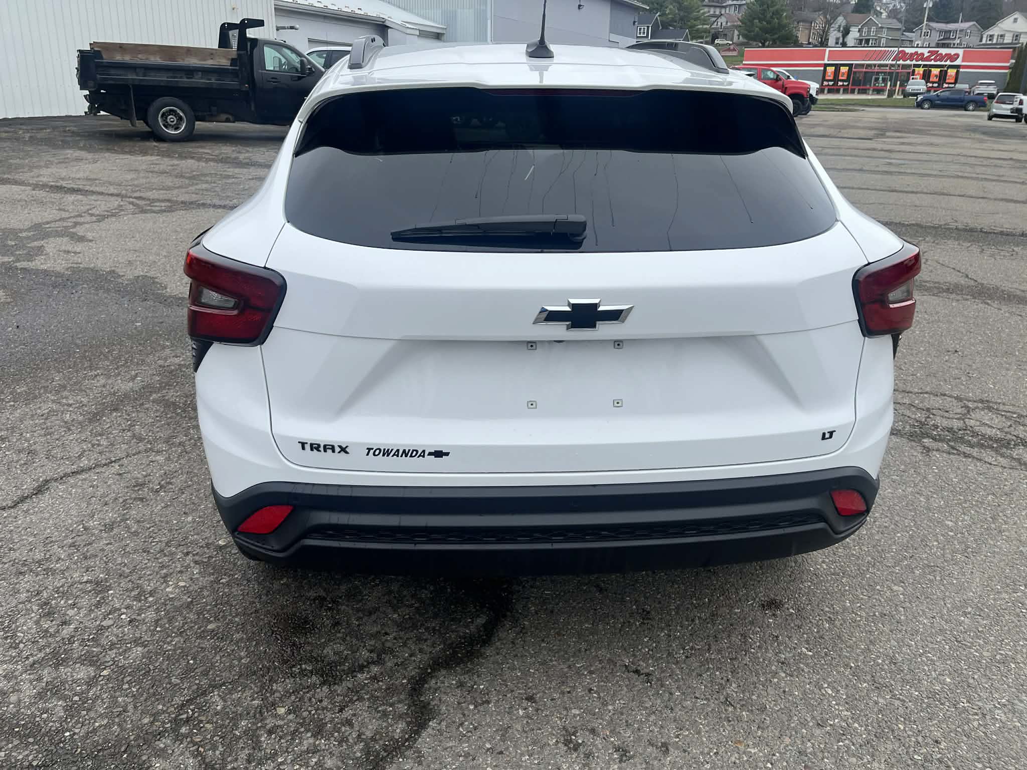 Used 2026 Chevrolet Trax LT w/ Sunroof Package FWD image 5
