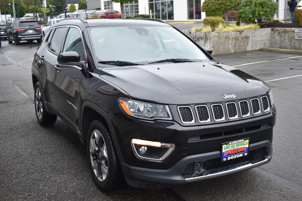 Used 2021 Jeep Compass Limited w/ Sun and Sound Group AWD/4WD image 3