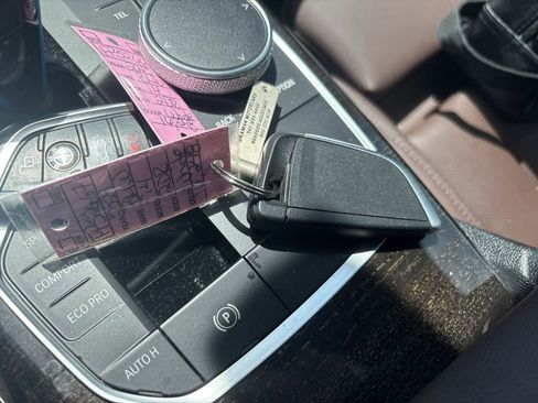 Used 2023 BMW i4 eDrive35 image 4