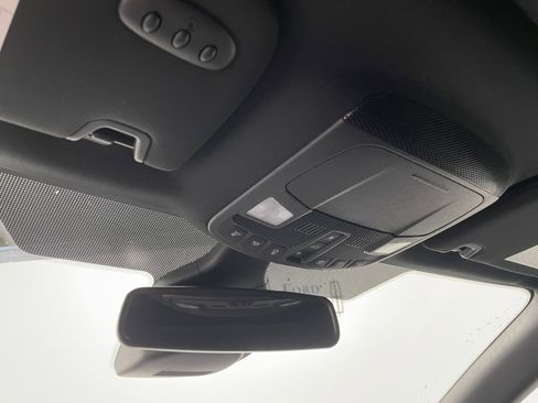 Used 2023 Ford Edge ST-Line image 8