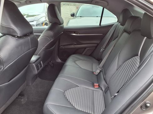 Used 2023 Toyota Camry SE w/ Audio Upgrade Package FWD image 18