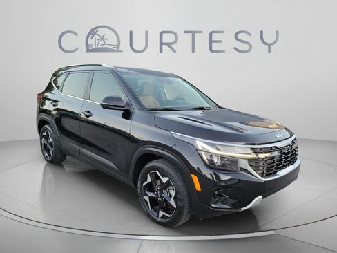 Certified 2024 Kia Seltos EX FWD image 5