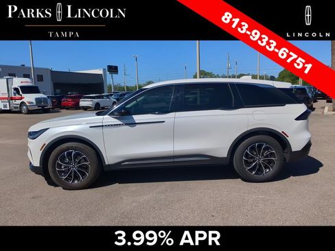 Used 2024 Lincoln Nautilus Premier w/ Equipment Group 102A AWD/4WD image 6