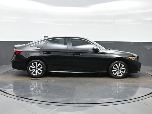 Used 2025 Honda Civic LX image 7
