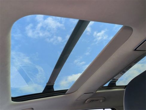 Certified 2024 Genesis GV80 3.5T Prestige Signature image 18