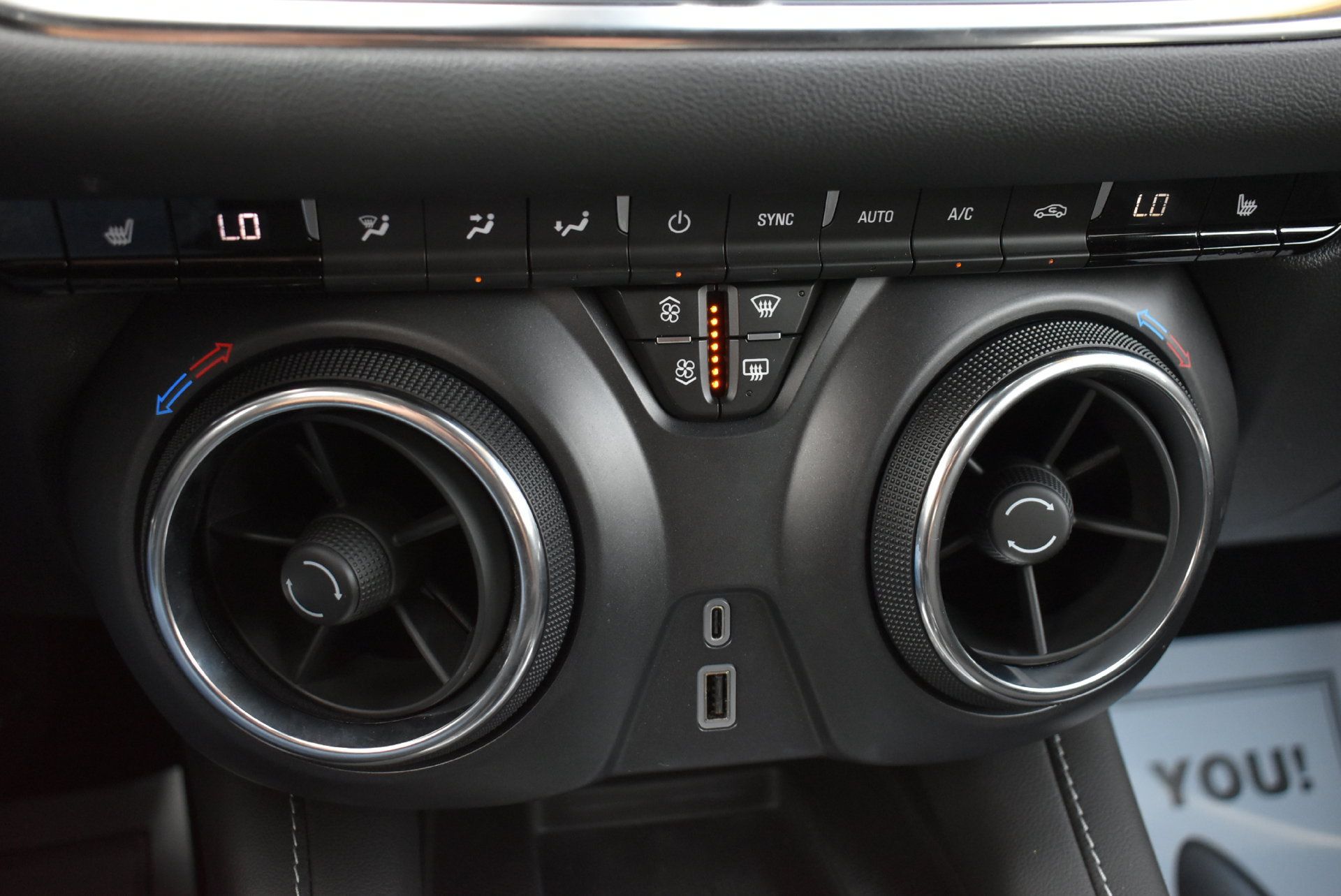 Used 2024 Chevrolet Blazer LT w/ Convenience Package FWD image 29