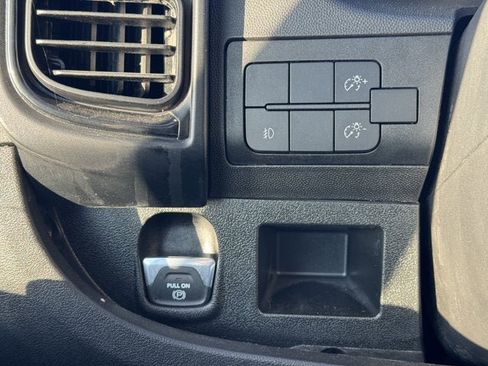 Used 2024 RAM ProMaster 3500 w/ Delivery Van Package image 36