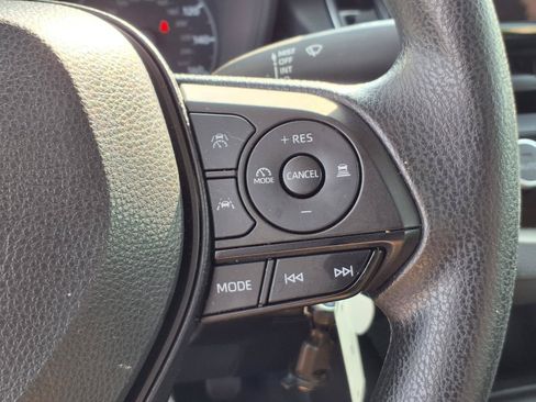 Certified 2025 Toyota Corolla LE FWD image 17