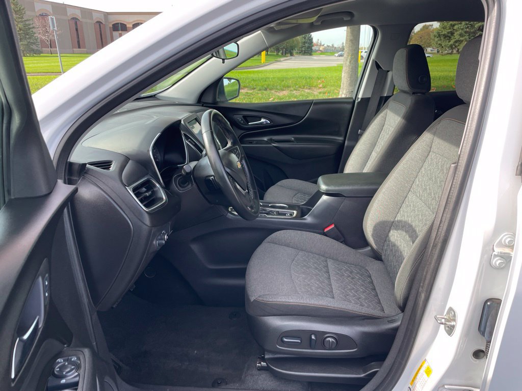 Used 2024 Chevrolet Equinox LT AWD/4WD image 9