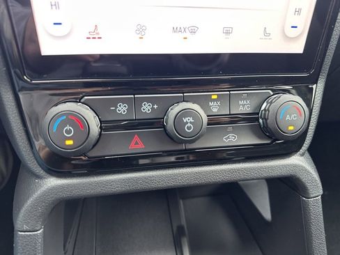 New 2025 Ford Ranger XLT w/ Equipment Group 301A High image 27