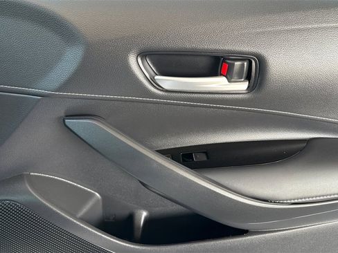 Used 2022 Toyota Corolla SE image 23