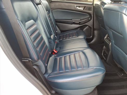 Used 2024 Ford Edge SEL w/ Sport Appearance Package image 14