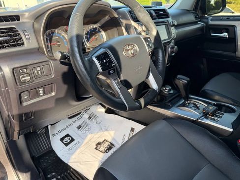 Used 2019 Toyota 4Runner SR5 Premium AWD/4WD image 16