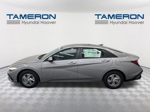 New 2026 Hyundai Elantra SE w/ Cargo Package image 2