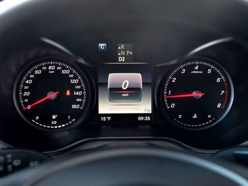 Used 2018 Mercedes-Benz GLC 300 4MATIC image 21