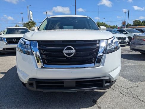 Used 2024 Nissan Pathfinder SV image 8