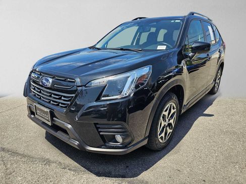Certified 2023 Subaru Forester Premium AWD/4WD image 7