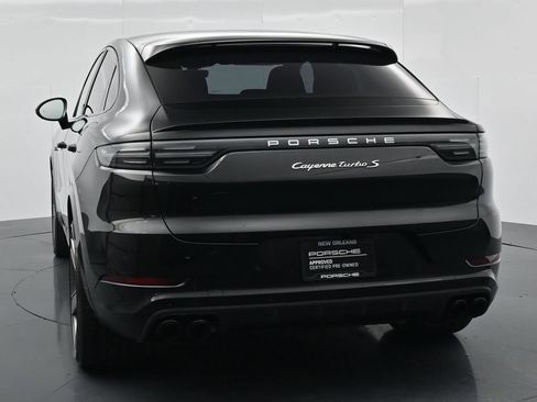 Certified 2023 Porsche Cayenne Turbo S AWD/4WD image 6