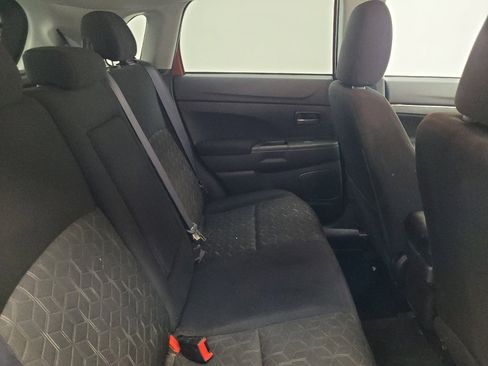 Used 2025 Mitsubishi Outlander Sport AWD image 19