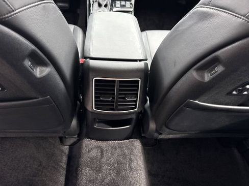 Used 2025 Kia Sportage EX FWD image 12