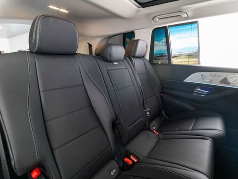 New 2026 Mercedes-Benz GLS 450 4MATIC image 34
