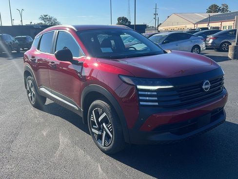 New 2026 Nissan Kicks SV image 3