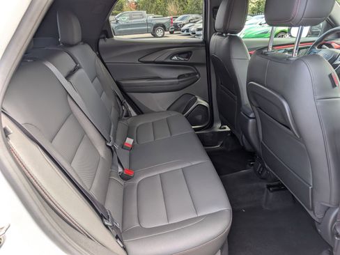 Used 2024 Chevrolet TrailBlazer RS w/ Convenience Package image 13