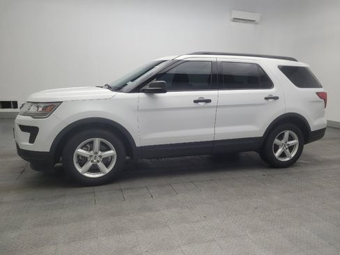 Used 2018 Ford Explorer FWD image 2
