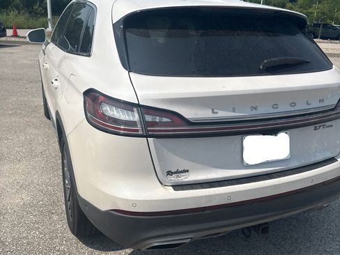 Used 2019 Lincoln Nautilus Reserve AWD/4WD image 14