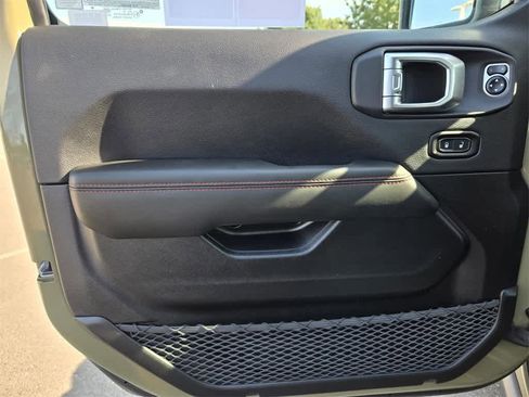 New 2025 Jeep Gladiator Rubicon image 14