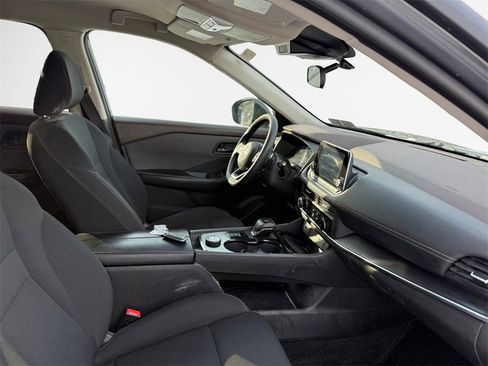 Used 2023 Nissan Rogue S image 26