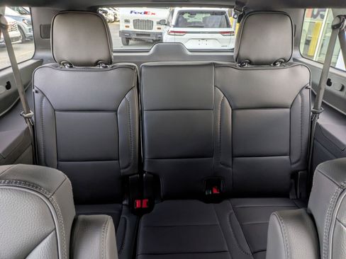 New 2026 GMC Yukon XL Denali w/ Sun & Power Step Package image 9