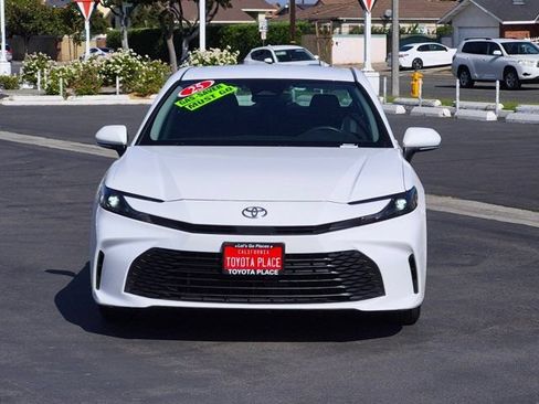 Used 2025 Toyota Camry LE FWD image 2